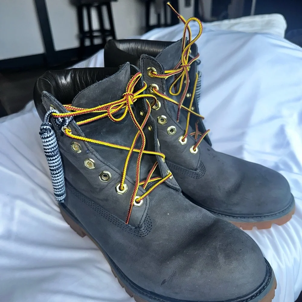 TIMBERLAND 6 INCH PREMIUM WATERPROOF NUBUCK BOOTS - Picture 4 of 10